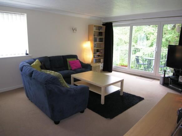 Lounge 1