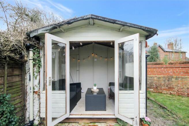 SUMMER HOUSE