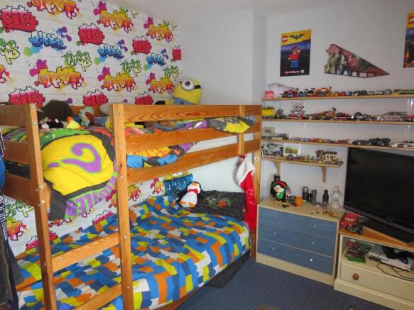 Photo 10