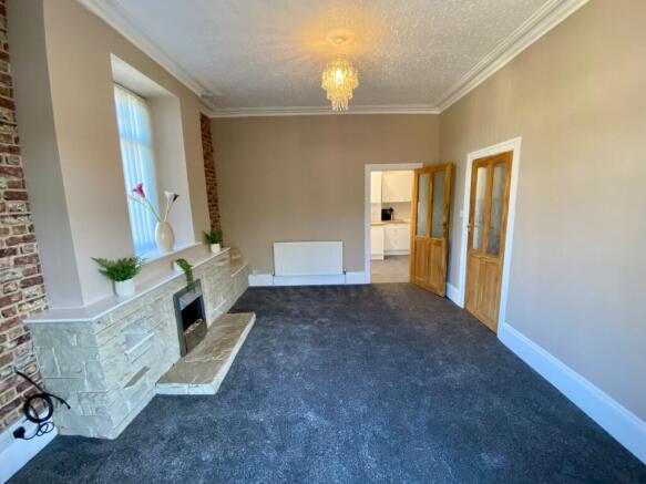3 bed Terraced for sale Image 3