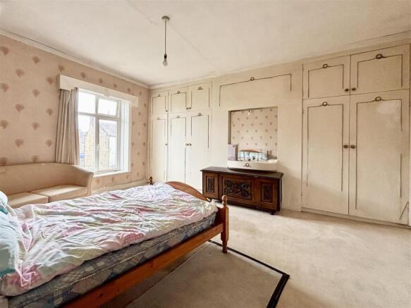 2 bed Semi-Detached for sale Image 11