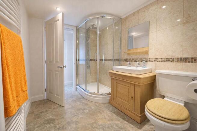 2 bed Terraced for sale Image 7
