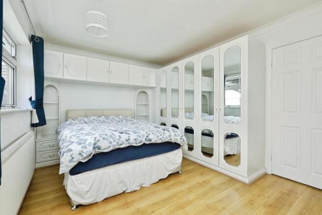 3 bed Detached Bungalow for sale Image 7