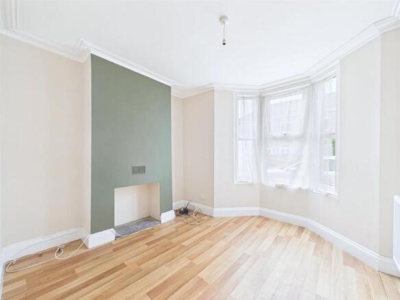 Two bedroom house for auction, St George  (12).jpg