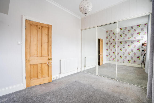 2 bed Terraced for sale Image 8