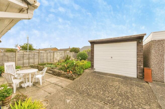 2 bed Semi-Detached Bungalow for sale Image 11