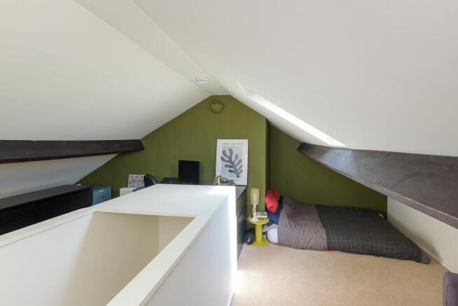 BEDROOMS & BATHROOM