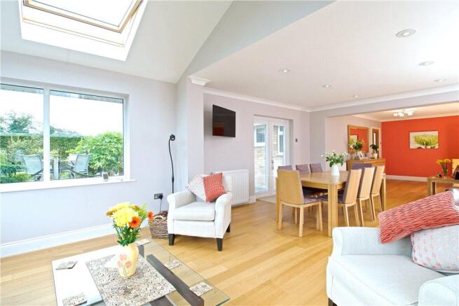 Kitchen/Dining