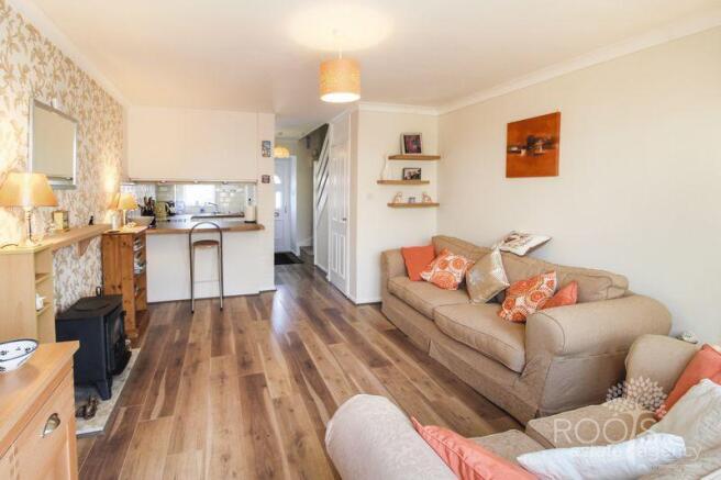 Living room pic 2