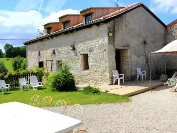 Photo 2