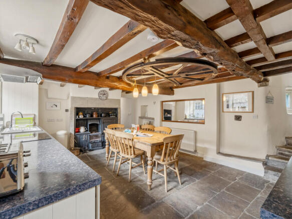2 bed Detached for sale Image 4