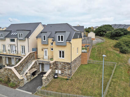 Nansavallen View, Gwarak Tewdar, Truro, Cornwall
