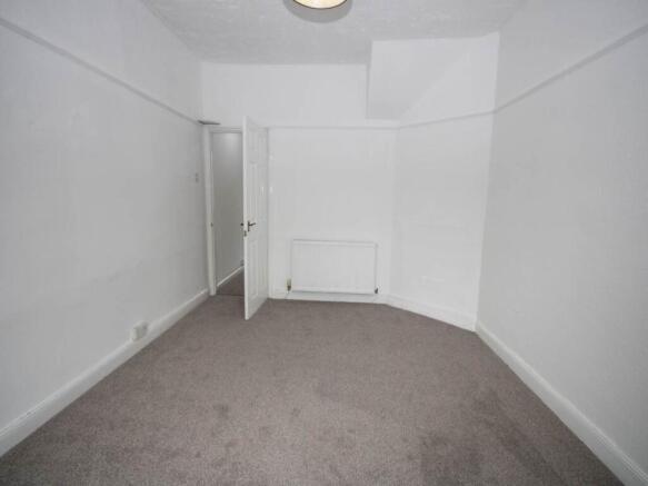 Bedroom 1 (2)