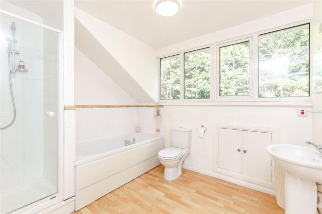En Suite Bathroom
