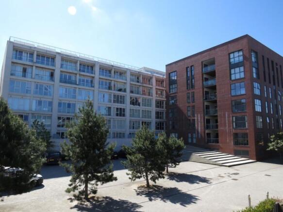 Photo 01
