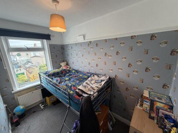 3 bed Semi-Detached for sale Image 11