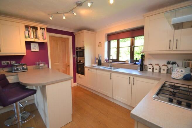 Kitchen/Breakfast...