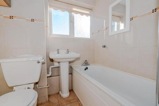 6 Oaks Drive WV107PX