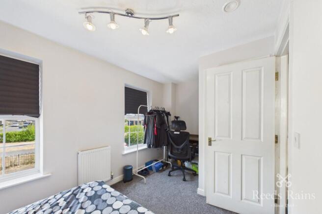 2 bed Semi-Detached for sale Image 11