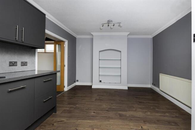 3 bed Semi-Detached for sale Image 10