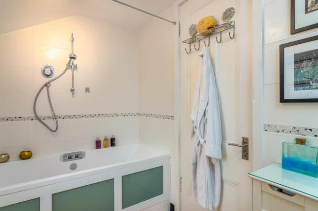 Family bathroom