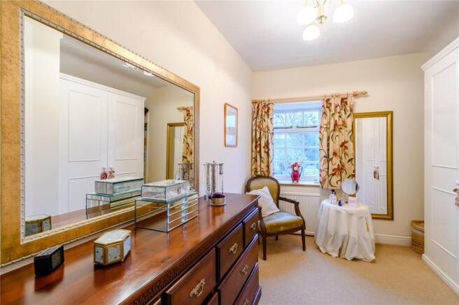 Dressing Room/Bed 6