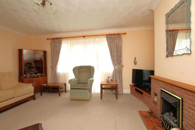 Living Room 2.JPG