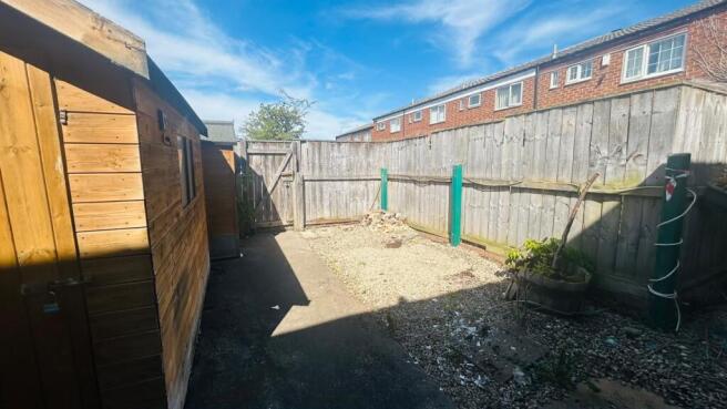 3 bed Terraced for sale Image 8