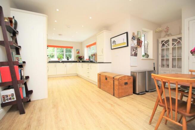 Kitchen / Breakfast