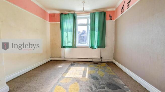 3 bed House for sale Image 12