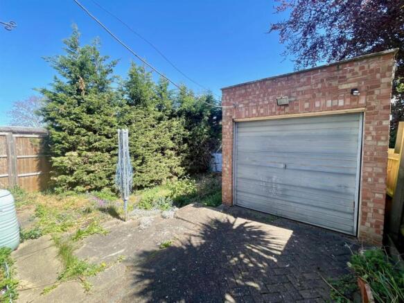 Garage.jpg