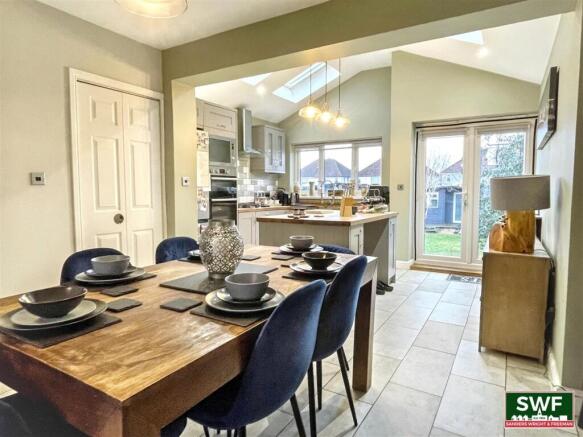 Dining kitchen2.jpg