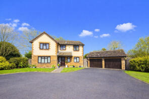 8, Gifford Close, Bristol BS37 7QU