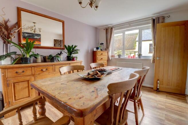 Dining room ii.jpg