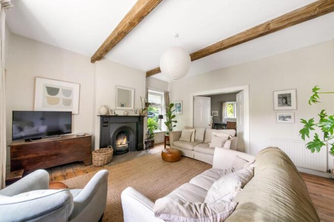 6 bed Detached for sale Image 9