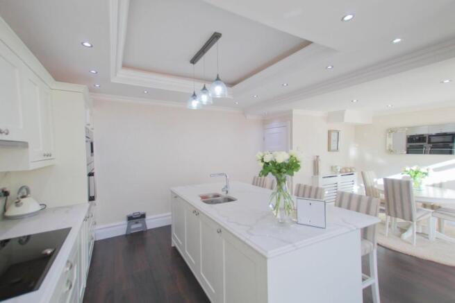 Kitchen/Breakfast