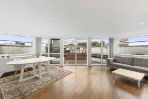 Flat 5, 32 Galaxy House, Leonard Street, London EC2A 4LX