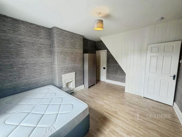 3 bed Terraced to rent Image 7