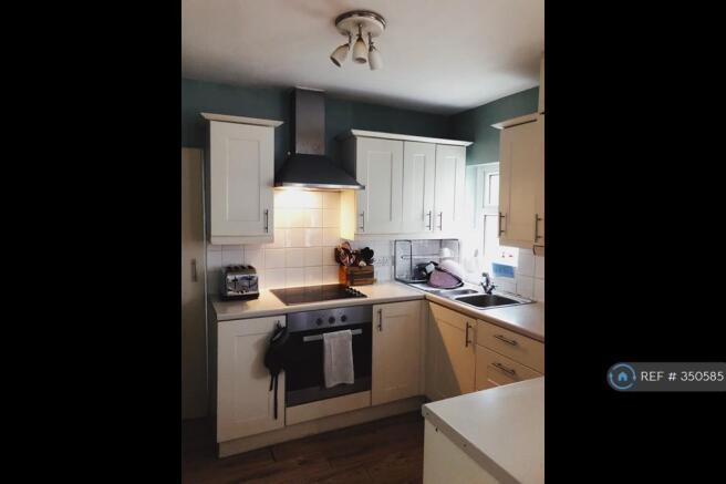 Kitchen Back 1