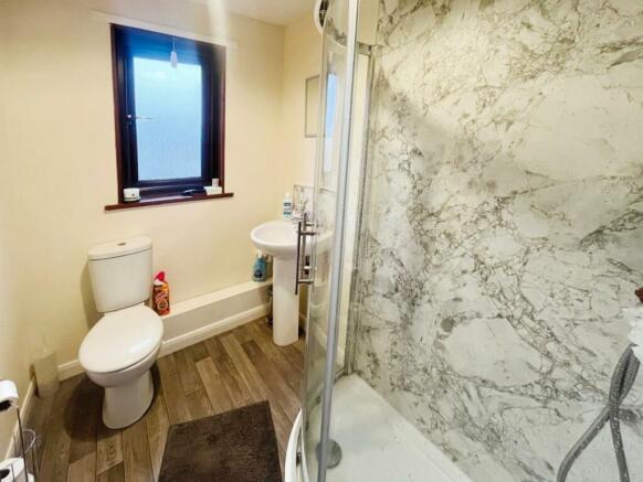 1 bed Apartment for sale Image 8