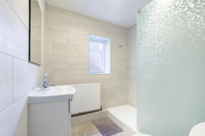 3 bed Terraced for sale Image 9