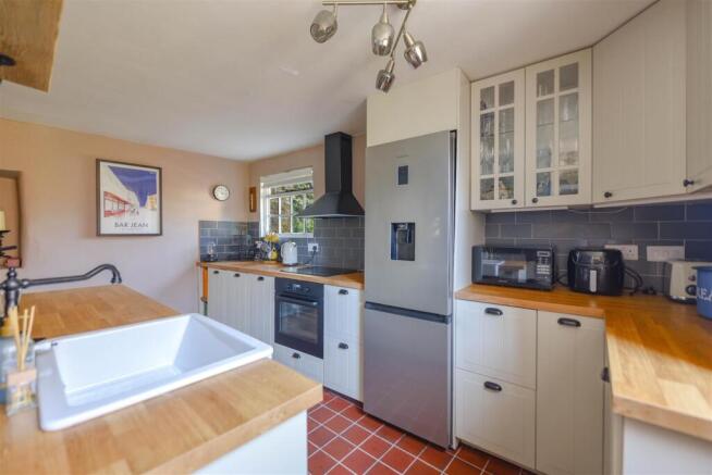 0121kitchen.jpg