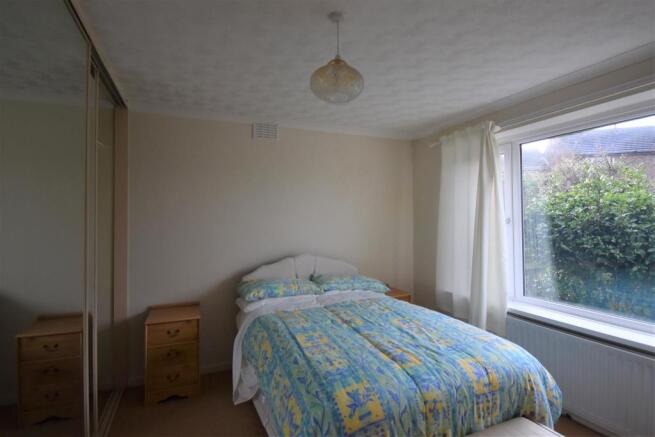Bedroom 2 a.jpg