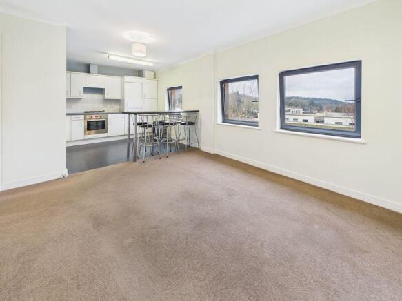 OPEN PLANNED - LOUNGE TO KITCHEN/DINI...