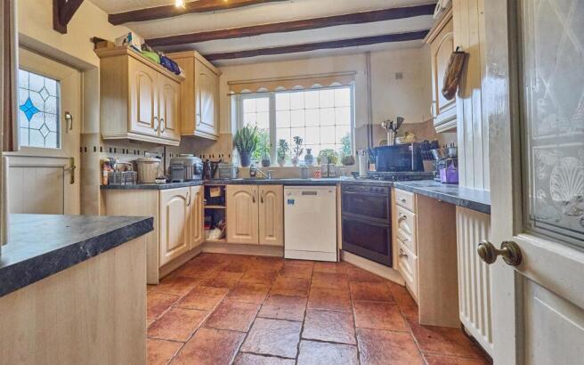 Fitted kitchen to rear