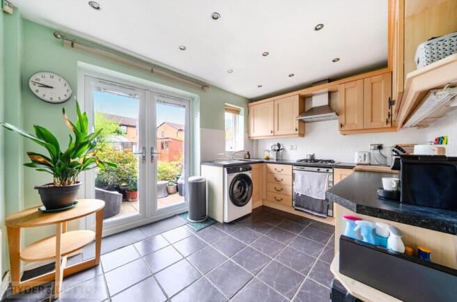 2 bed Semi-Detached for sale Image 4