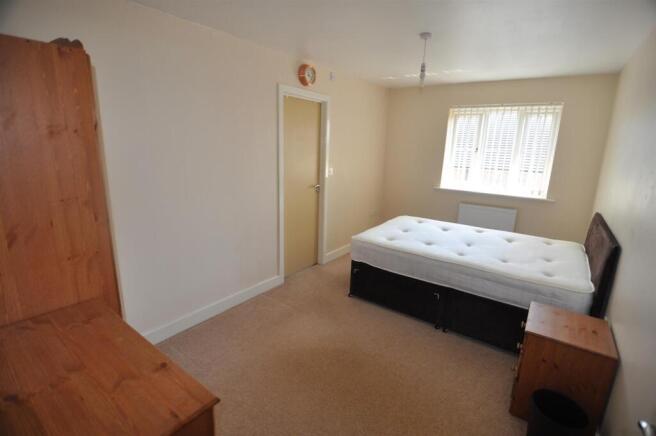 2 bed Flat to rent Image 7
