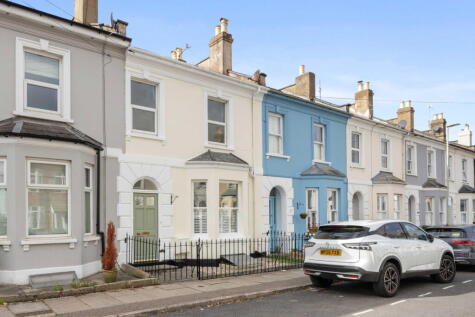 Leighton Road, Cheltenham, GL52 6BD