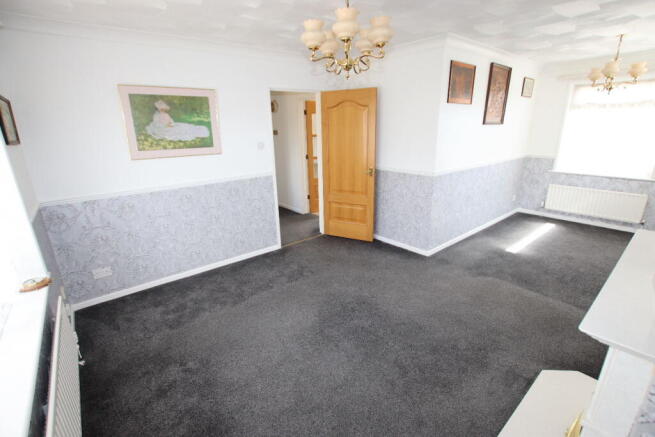 Thorpe Road 222 - Lounge 3