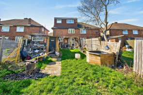 19, Featherstone Gardens, Borehamwood WD6 2LP